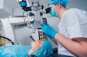 Laser Eye-Surgery Providers Near Me | Selecting Surgery Doctor