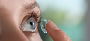 Contact lenses benefits and risks