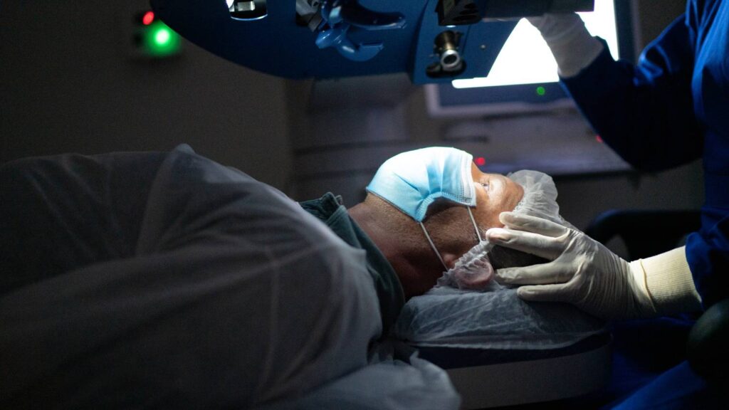 lasik eye surgery cost