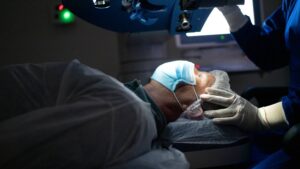 lasik eye surgery cost